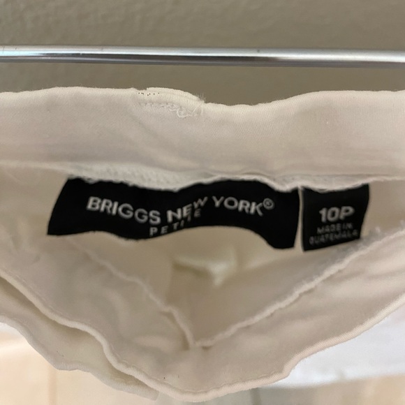 EUC Briggs New York Petite white capri pants, size 10 Petite - Picture 4 of 4
